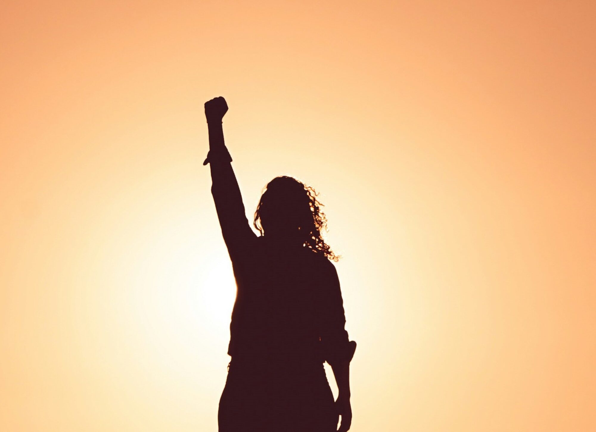 La sophrologie pour les femmes : un accompagnement sur-mesure pour le corps et l’esprit